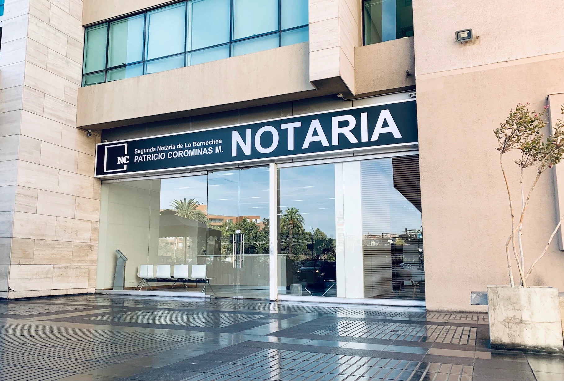 entrada notaria lo barnechea