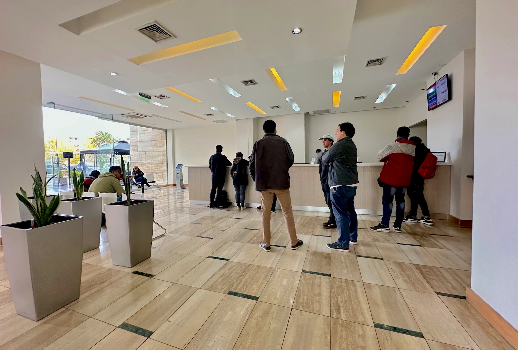 interior mesón notaria lo barnechea